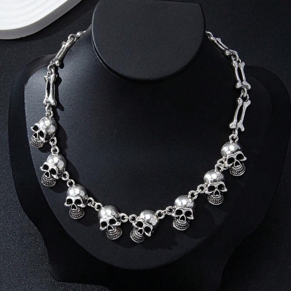 Skull Connected Choker Necklace - Picture 1 of 7